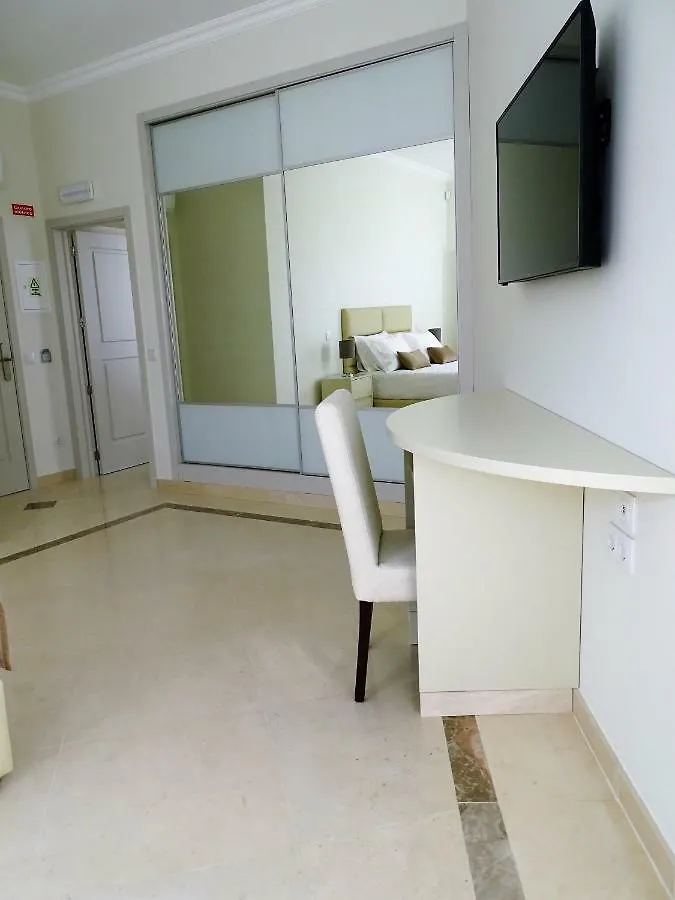Bowen, Luxury Suites Lagos Portugal