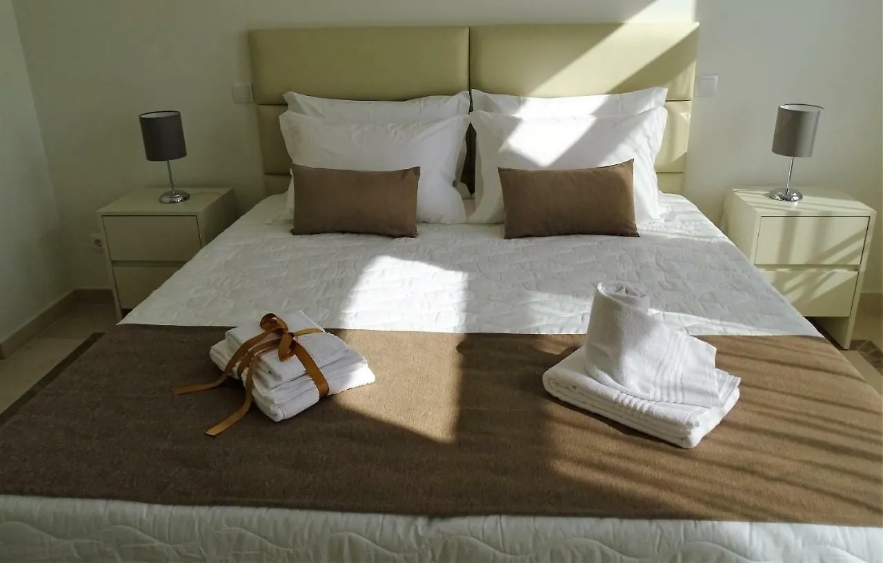 Bowen, Luxury Suites Lagos Portugal